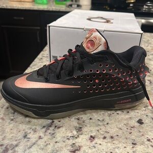 Nike Zoom KD Black and Copper Sneakers size 10 in men’s $50